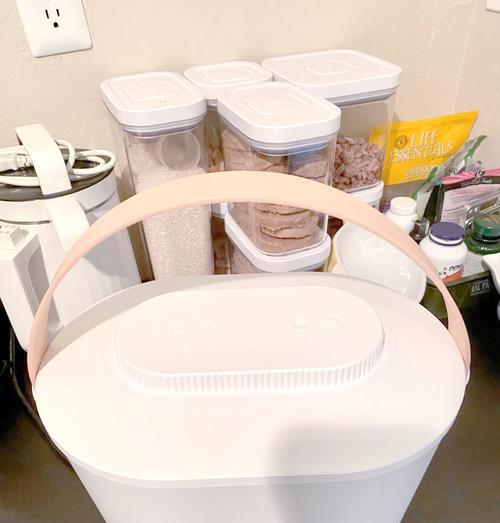 电动压缩猫粮桶的正确使用方法是什么？